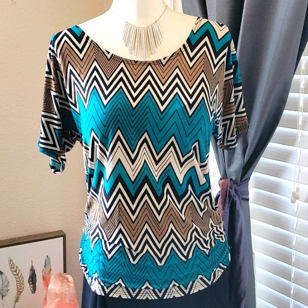 Agenda Short Sleeve Chevron Top
